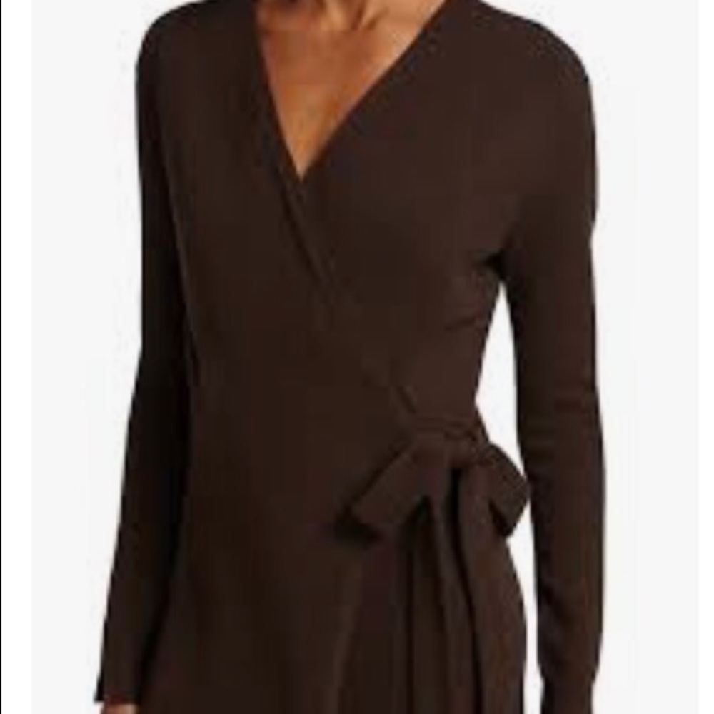 BLACK Wrap Dress - Picture 3 of 4